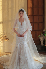 Elegant Ivory Chapel Length Bridal Veil