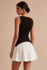 Black and White A Line Bateau Neck Sleeveless Mini Dress