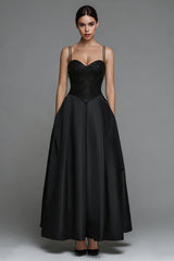 Black A-Line Spaghetti Straps Formal Dress With Pockets
