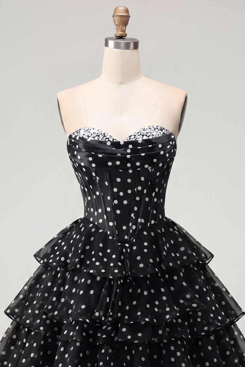 Sweetheart Corset Black A-Line Tiered Ruched Homecoming Dress